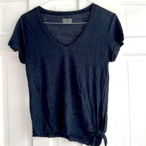 Sundays Navy linen v/neck t shirt